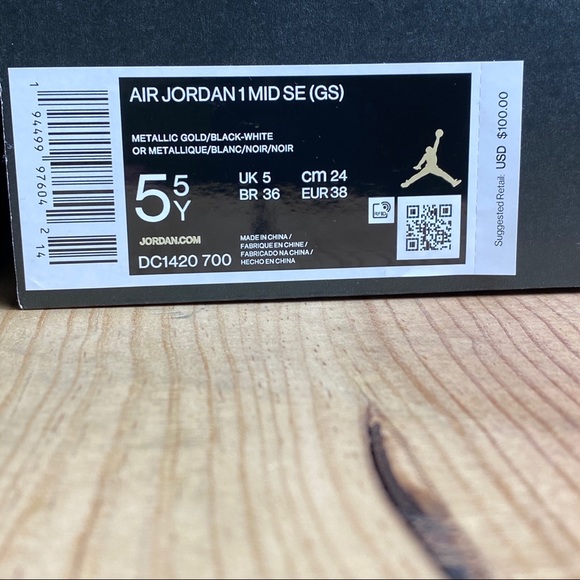 Nike Air Jordan 1 Mid Metallic Gold - Picture 8 of 9